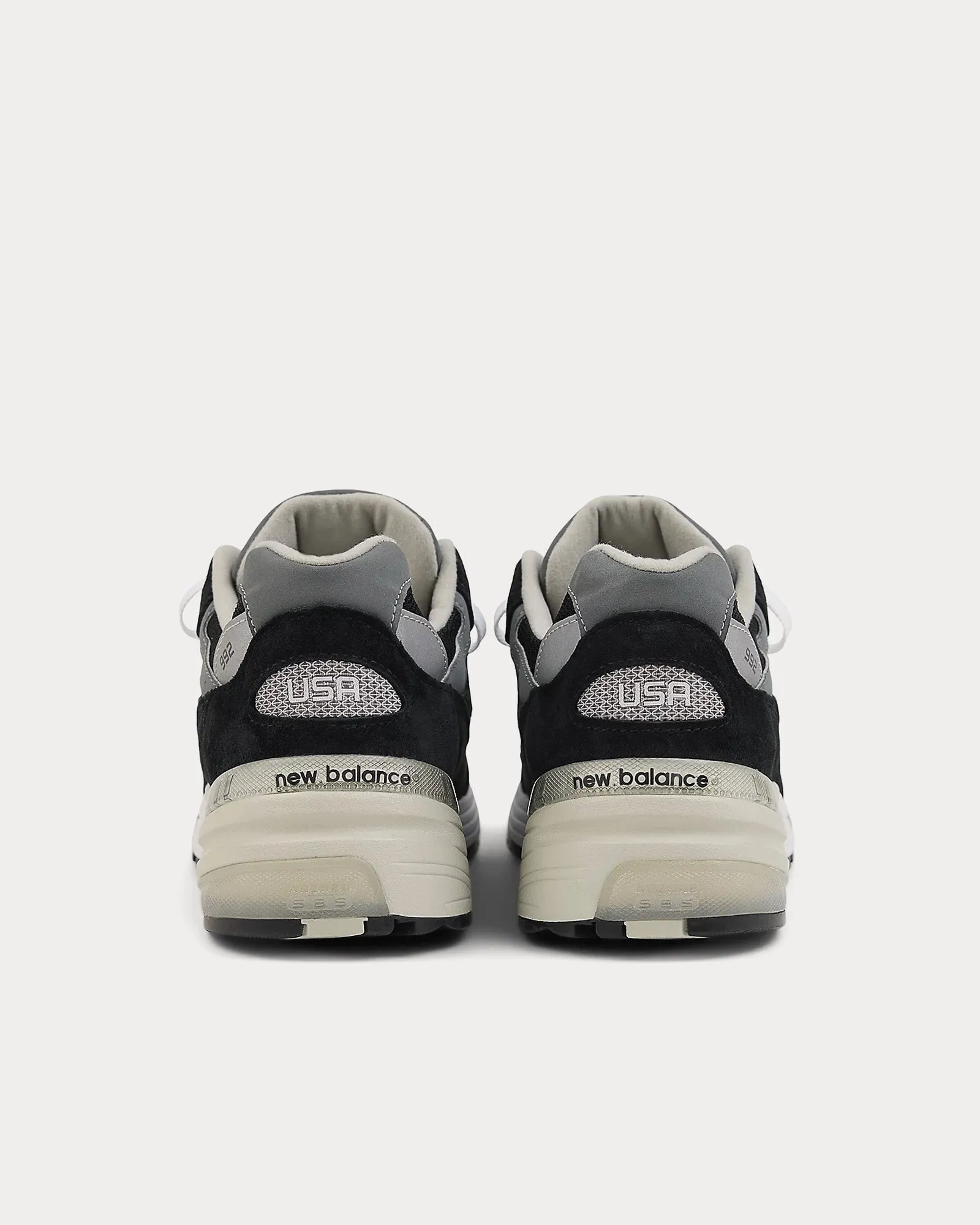 Made in USA 992 Core Black / Grey / Silver Metalic Low Top Sneakers