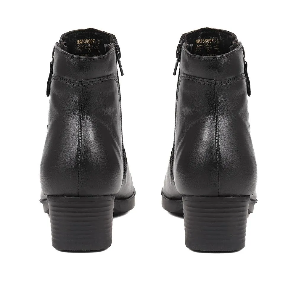 Polished Leather Heeled Ankle Boots - NAP38007 / 324 195