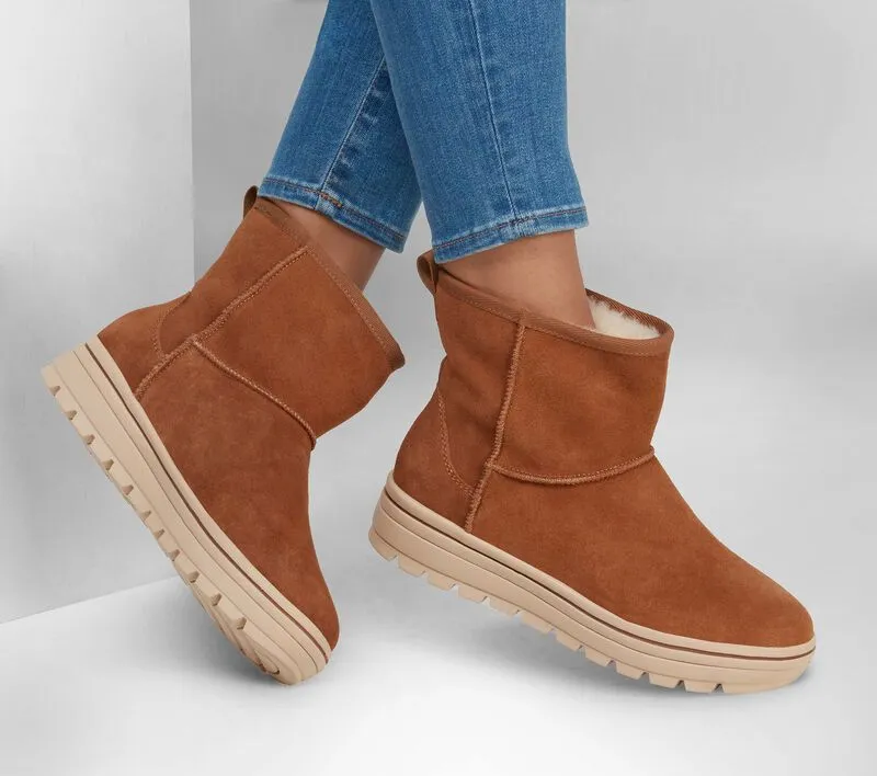 Skechers Women Street Cleats - Luxury Chillz (CHESTNUT)