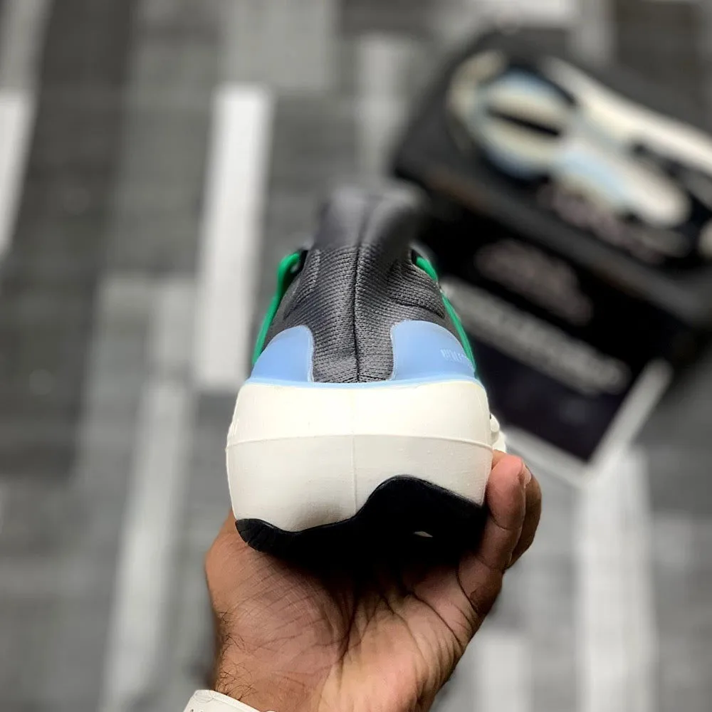 UB LightBoost 23 (Grey Green)